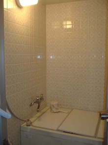 浴槽も洗い場も広げて快適に 浴槽も洗い場も広げて快適に